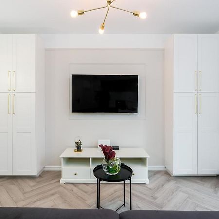 Modern Studio Apartments Poznan City Center By Noclegi Renters Eksteriør bilde