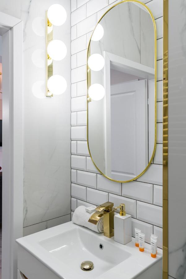 Modern Studio Apartments Poznan City Center By Noclegi Renters Eksteriør bilde